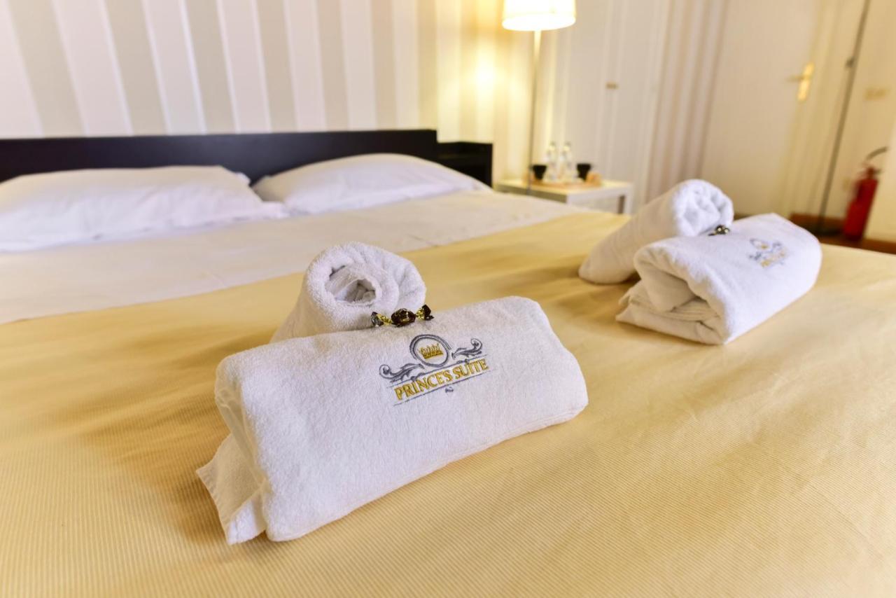 Prince'S Suite - Budget Rooms & Apt Piazza Del Popolo Roma Eksteriør bilde