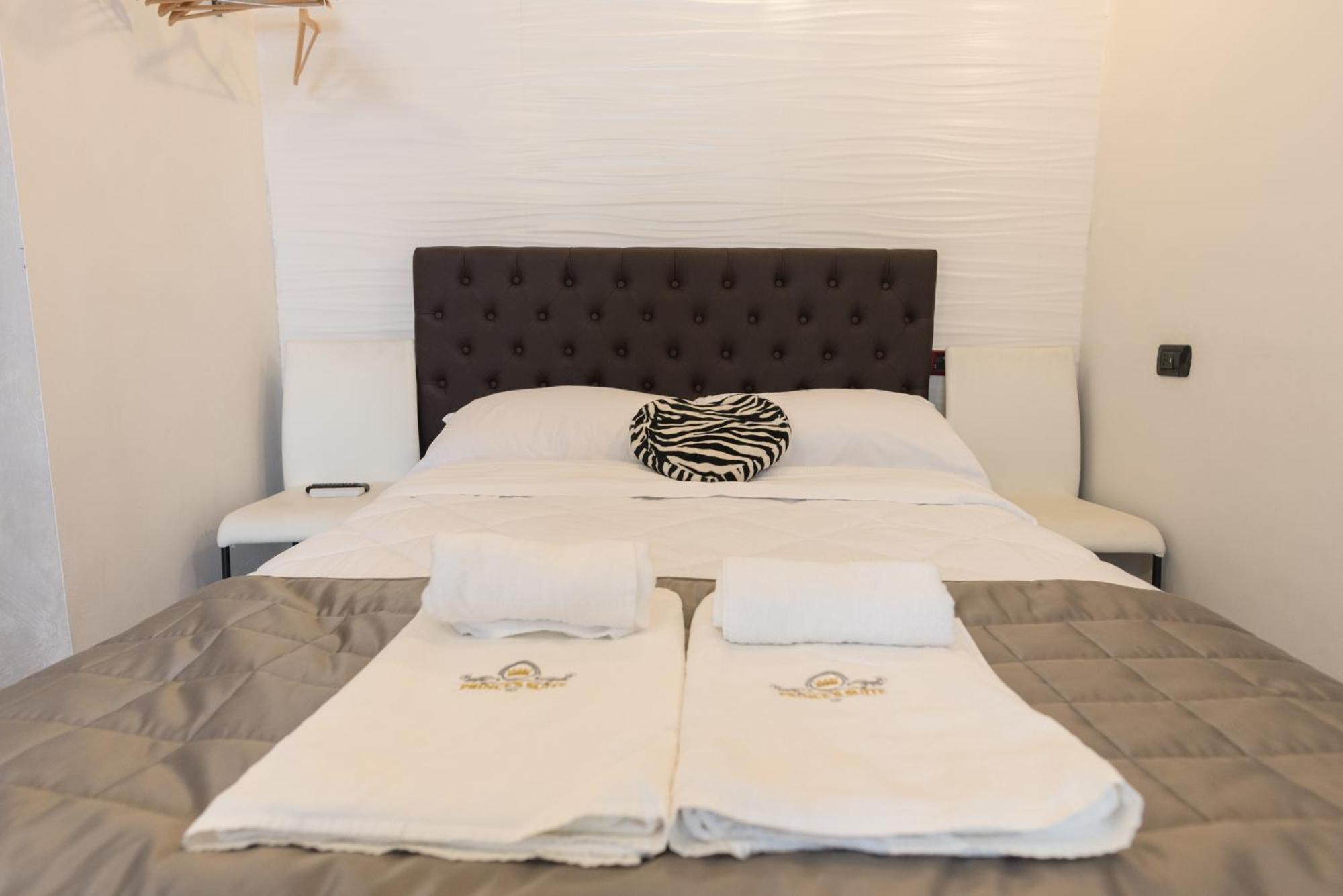 Prince'S Suite - Budget Rooms & Apt Piazza Del Popolo Roma Eksteriør bilde